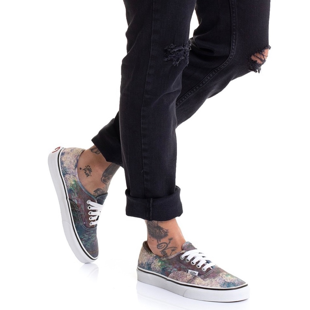 Vans MoMA Authentic Claude Monet Print Unisex Shoes Women’s 7 Men’s 5.5